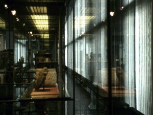 Alexandra Leykauf, Ethnologisches Museum (2009, 9 min, Allemagne, muet)